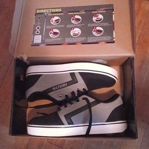 Boys Heelys skate sneaker size 7 boys